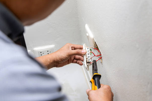 Best Local Electrician Companies  in Granbury, TX